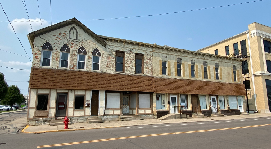 Rainbow Row Bellefontaine, a Colorful, Creative Art & Retail District